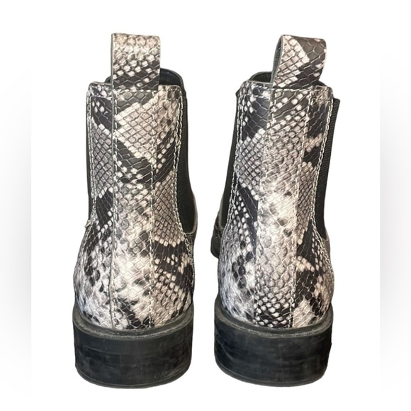 Treasure & Bond Womens Gabriela Pull On Ankle Boot Multicolor Snake Skin Size 7M - Picture 5 of 9